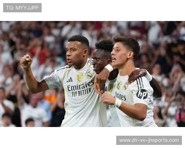 足球比赛中的球员互相配合与战术执行